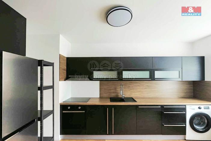 Prodej bytu 3+1, Praha - Chodov, Bachova, 68 m2