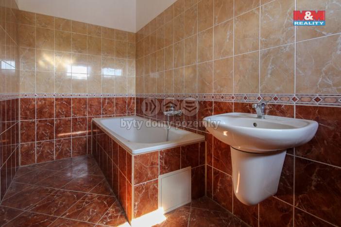 Prodej výrobních prostor, Jeseník - Bukovice, Za Podjezdem, 1485 m2