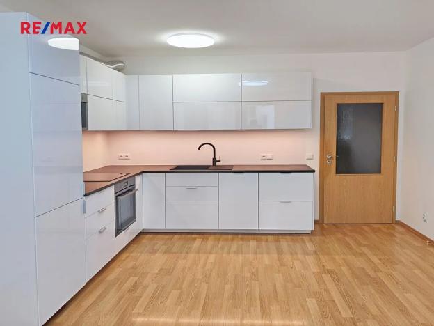 Prodej bytu 2+kk, Praha - Libeň, V zahradách, 60 m2