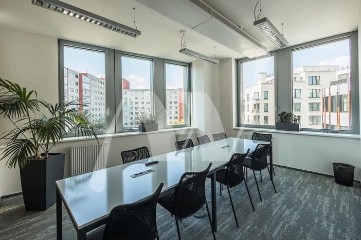 Pronájem kanceláře, Praha - Nusle, Lomnického, 537 m2