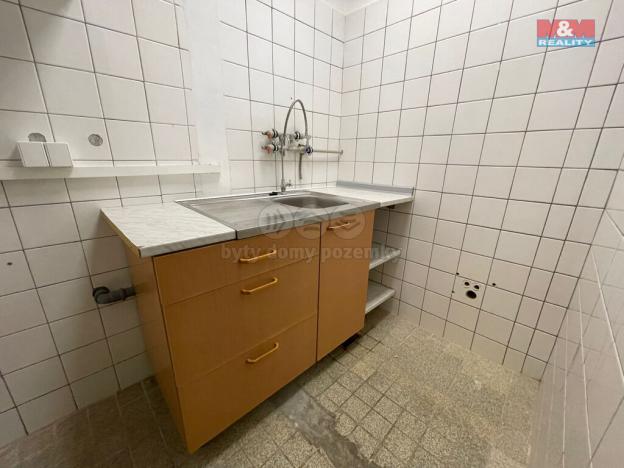 Pronájem obchodního prostoru, Chrudim - Chrudim II, Topolská, 106 m2