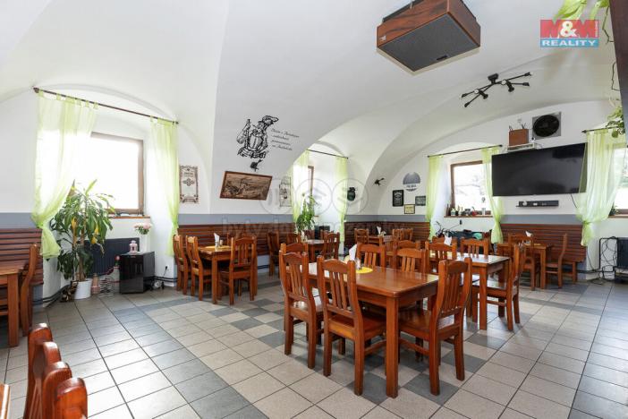 Prodej restaurace, Opatovice nad Labem, Pardubická, 620 m2