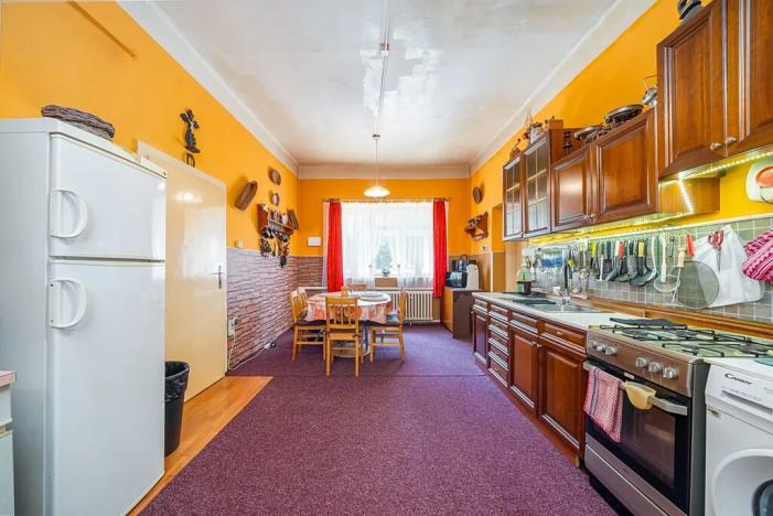 Prodej restaurace, Kroměříž, 214 m2