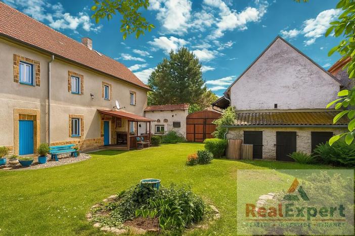 Prodej rodinného domu, Vraný, 250 m2