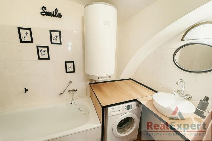 Prodej rodinného domu, Vraný, 250 m2