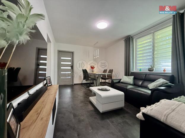 Prodej bytu 3+1, Karviná - Mizerov, tř. Těreškovové, 57 m2