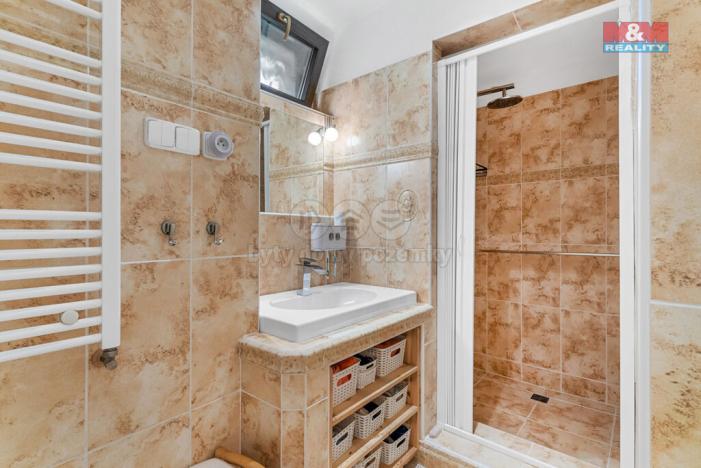 Prodej rodinného domu, Bulovka, 350 m2