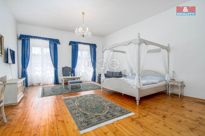 Prodej ubytování, Rožmberk nad Vltavou, 1860 m2