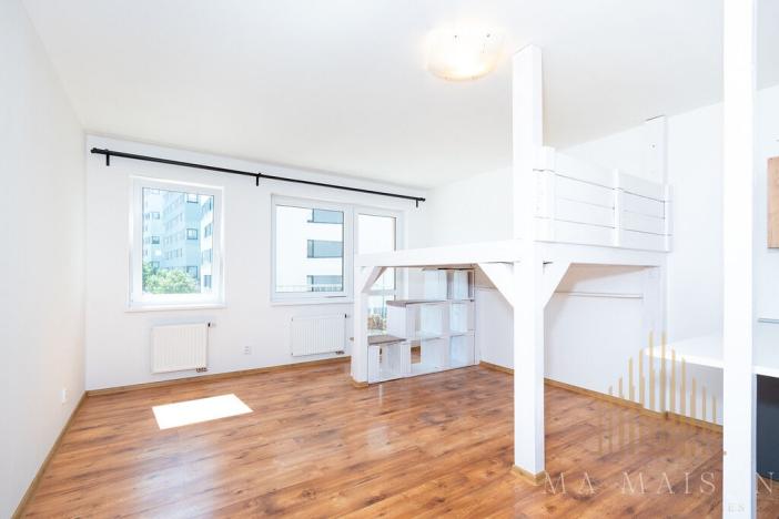 Pronájem bytu 1+kk, Praha - Černý Most, Dobrovolného, 36 m2