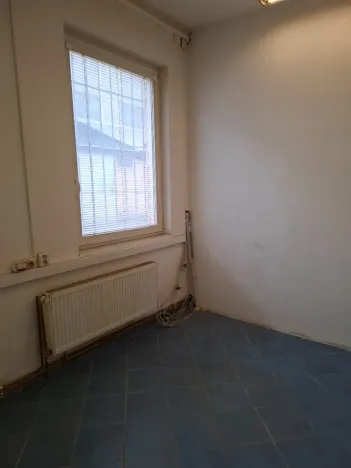 Pronájem skladu, Praha - Vysočany, Kolbenova, 1079 m2