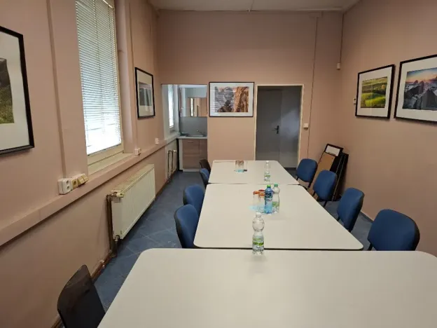 Pronájem skladu, Praha - Vysočany, Kolbenova, 1079 m2