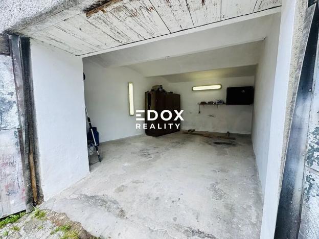 Prodej rodinného domu, Chrást, 280 m2