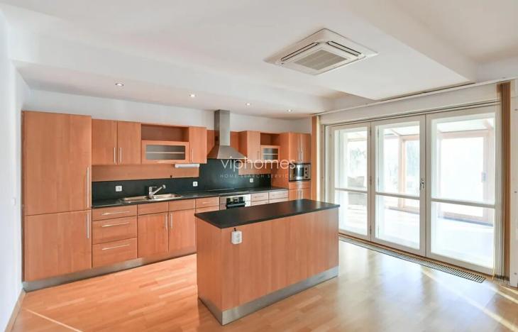 Pronájem bytu 3+1, Praha - Dejvice, Komornická, 120 m2