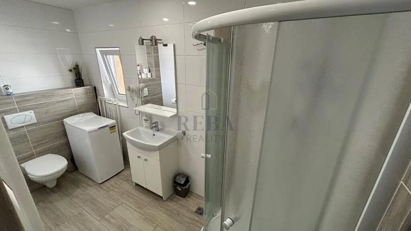 Prodej ubytování, Karlovy Vary, 660 m2