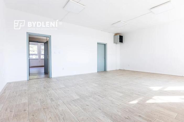 Pronájem kanceláře, Teplice, Tolstého, 2109 m2