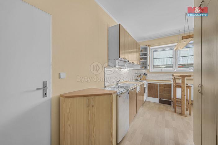 Prodej bytu 1+kk, Jesenice, Sluneční, 36 m2