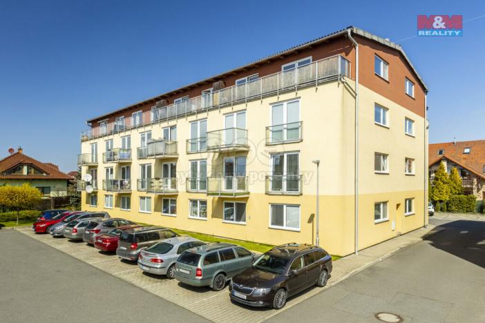 Prodej bytu 1+kk, Jesenice, Sluneční, 36 m2