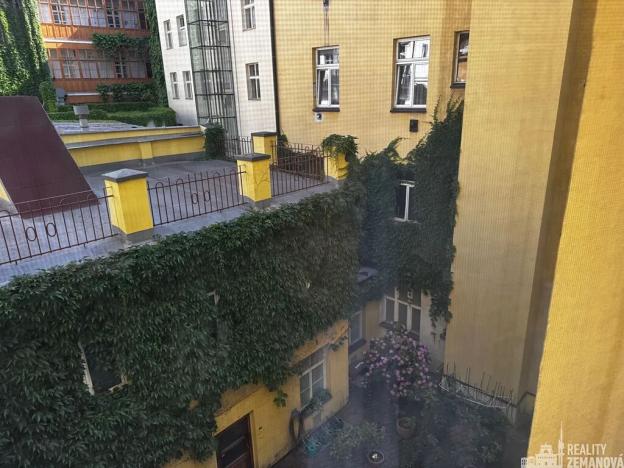 Prodej bytu 2+kk, Praha - Nové Město, Klimentská, 44 m2