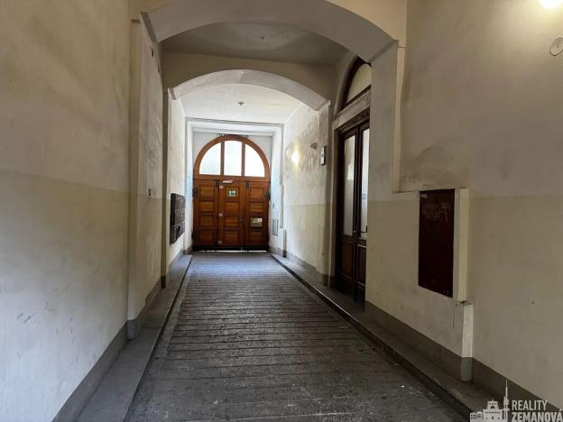 Prodej bytu 2+kk, Praha - Nové Město, Klimentská, 44 m2