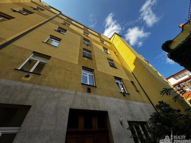 Prodej bytu 2+kk, Praha - Nové Město, Klimentská, 44 m2