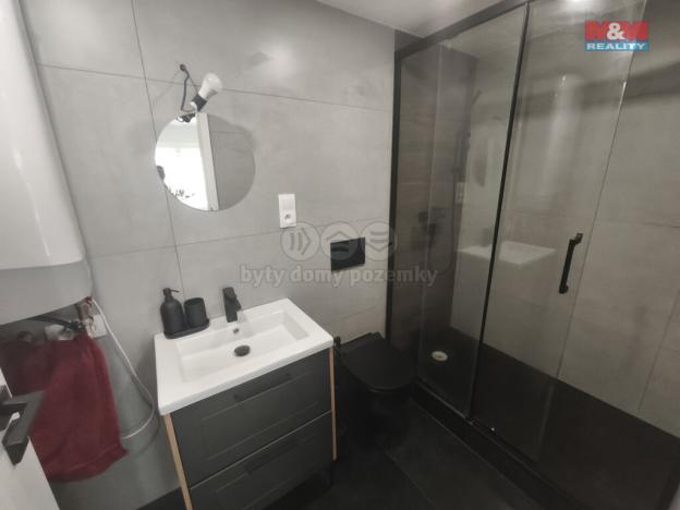 Prodej obchodního prostoru, Frýdlant nad Ostravicí - Frýdlant, Hlavní, 180 m2