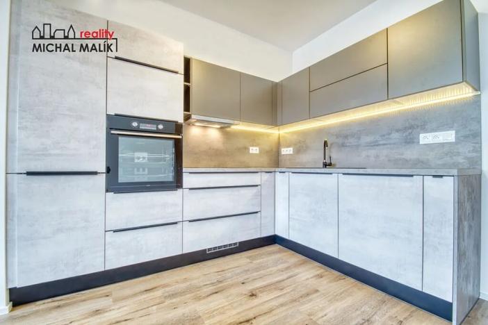 Pronájem bytu 2+kk, Hranice, Pod Nemocnicí, 52 m2