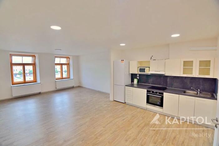 Pronájem bytu 2+kk, Moravská Třebová, nám. T. G. Masaryka, 97 m2