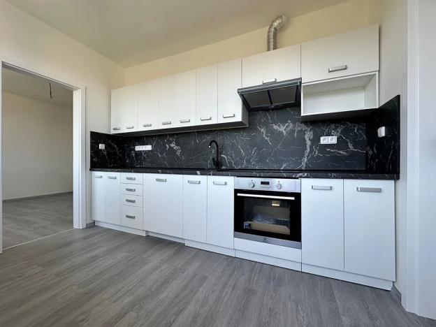 Pronájem bytu 3+1, Děčín, Krásnostudenecká, 66 m2