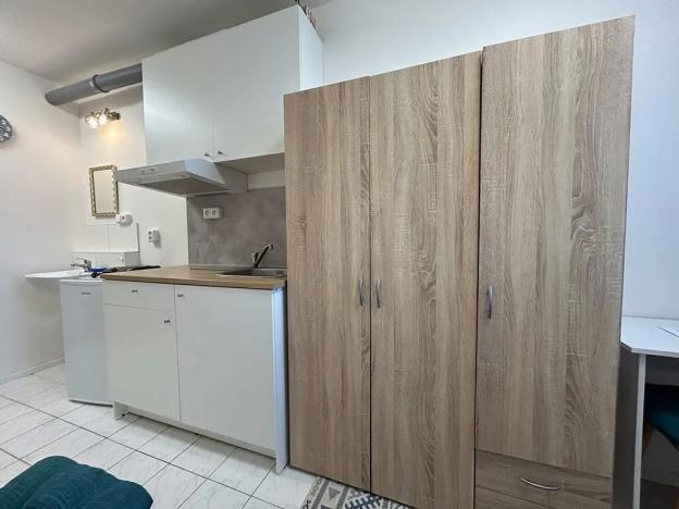 Pronájem bytu 1+kk, Praha - Háje, Hviezdoslavova, 18 m2
