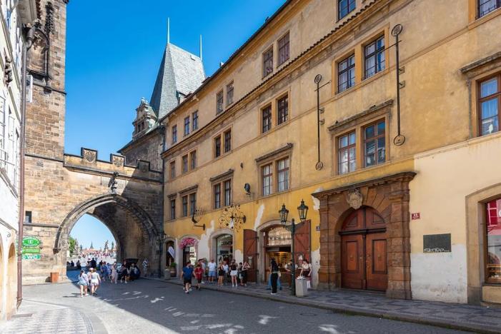 Pronájem bytu 2+1, Praha - Malá Strana, Mostecká, 68 m2
