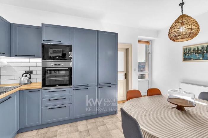 Prodej rodinného domu, Velim, Palackého, 270 m2