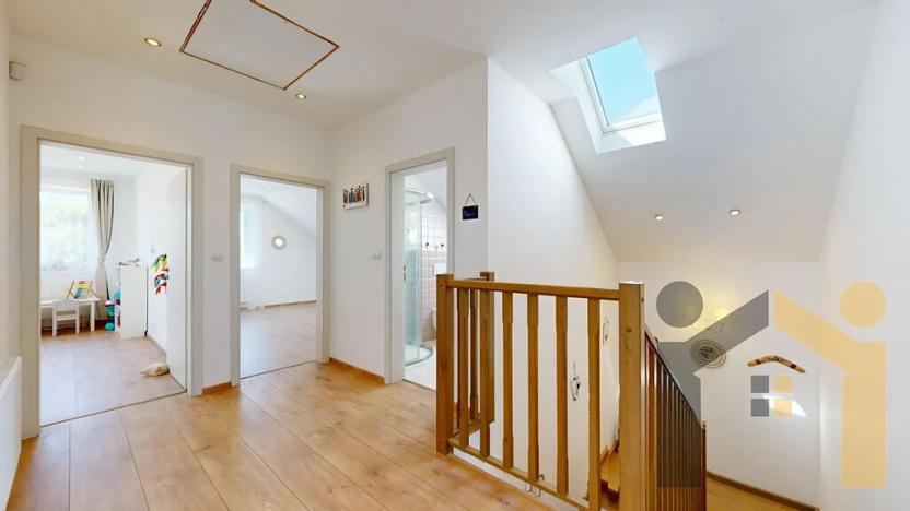 Prodej rodinného domu, Vinařice, 269 m2