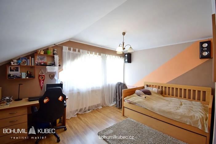 Prodej podílu rodinného domu, Planá nad Lužnicí, U Dubu, 234 m2