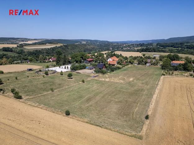 Prodej pozemku pro bydlení, Svinaře, Lipová, 7542 m2
