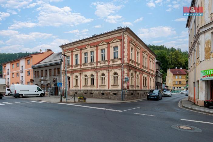 Prodej činžovního domu, Nejdek, náměstí Karla IV., 766 m2