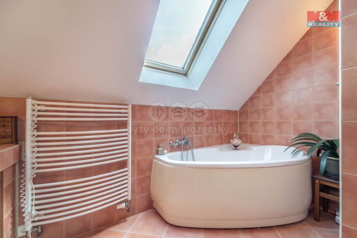 Prodej rodinného domu, Benecko, 224 m2