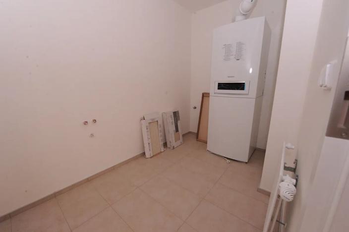 Pronájem rodinného domu, Praha - Horní Měcholupy, U Golfu, 169 m2