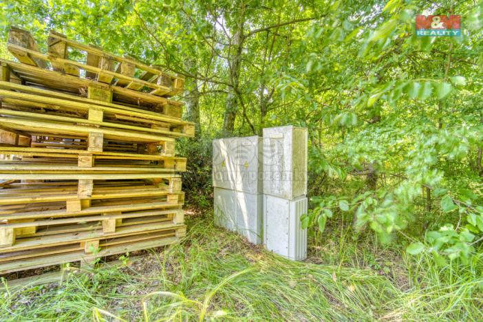 Prodej pole, Kunějovice, 1697 m2