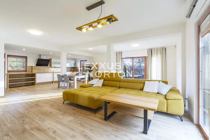 Pronájem rodinného domu, Tuchoměřice, U Špejcharu, 200 m2