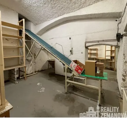 Pronájem skladu, Praha - Nové Město, Klimentská, 61 m2