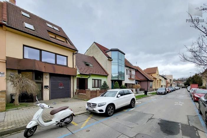 Prodej kanceláře, Brno, Haasova, 246 m2
