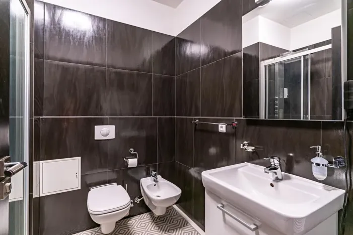 Prodej bytu 2+kk, Karlovy Vary, Divadelní náměstí, 65 m2