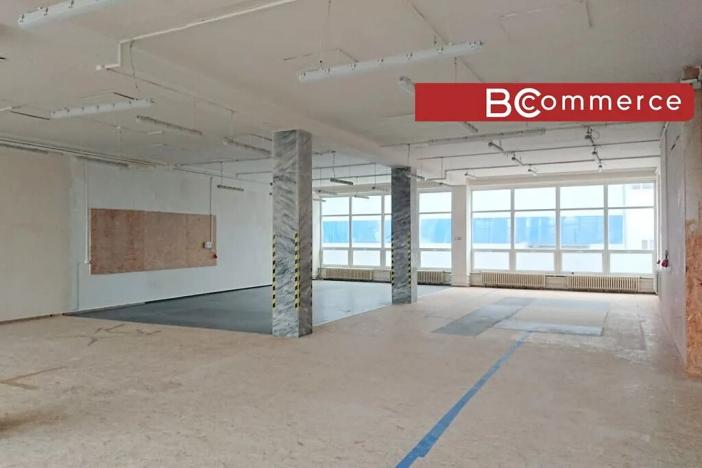 Pronájem skladu, Brno, 385 m2