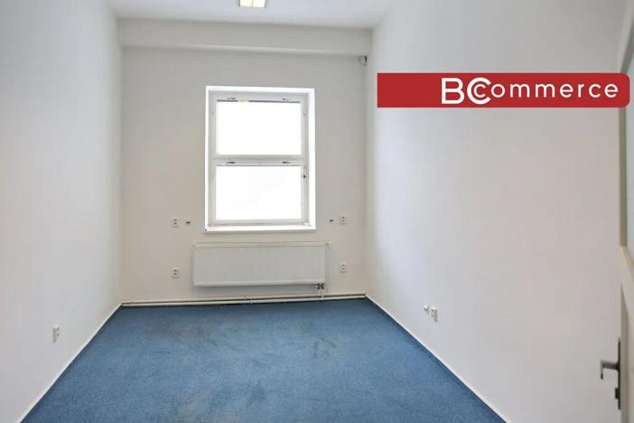 Pronájem kanceláře, Modřice, Masarykova, 510 m2