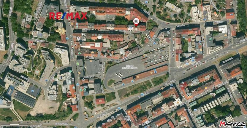 Pronájem garážového stání, Praha - Libeň, Světova, 15 m2