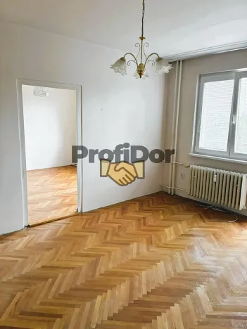 Prodej bytu 2+1, Rožnov pod Radhoštěm, 1. máje, 54 m2