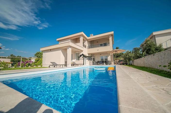 Prodej ubytování, Jakišnica, Chorvatsko, 180 m2