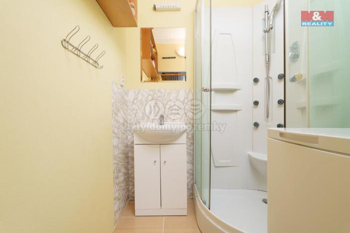 Prodej bytu 3+1, Mašťov, Sídliště, 60 m2