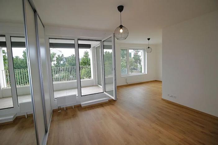 Pronájem bytu 1+kk, Praha - Holešovice, Jankovcova, 44 m2