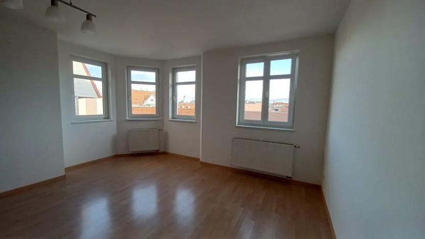 Pronájem bytu 2+kk, Plzeň, Koperníkova, 61 m2